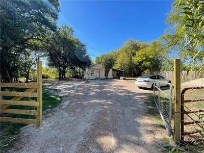/international/us/738-commerce-street-bryan-tx-110107664843/