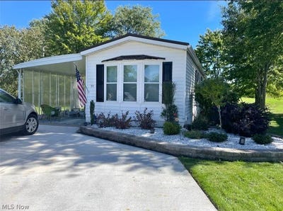 /international/us/1229-columbiana-lisbon-road-columbiana-oh-110110374368/
