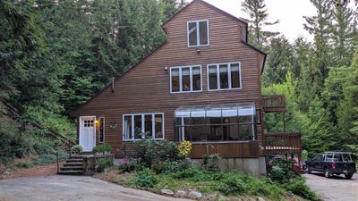 /international/us/34-hubbard-grove-road-shelburne-nh-110107700537/