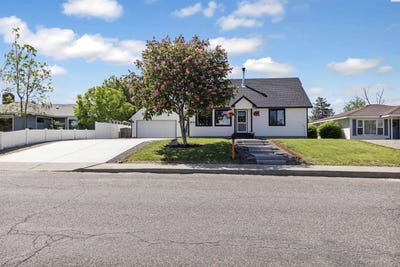 /international/us/1833-benson-ave-prosser-wa-110107831380/