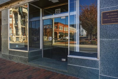 /international/us/23-27-n-central-ave-staunton-va-110103496690/