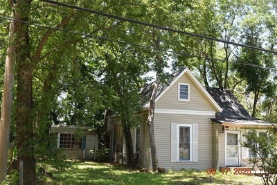 /international/us/300-s-jefferson-street-pilot-point-tx-110101319237/?lang=zh-cn