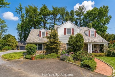 /international/us/101-convent-road-syosset-ny-110106933411/