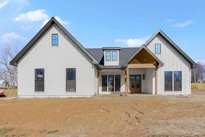 /international/us/5357-choctaw-lane-mclouth-ks-110104160325/