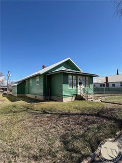 /international/us/118-a-avenue-nw-harlowton-mt-110106769237/