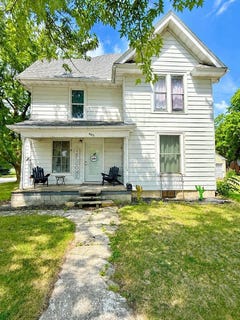 /international/us/403-n-woodlawn-ave-lake-city-ia-110109253297/