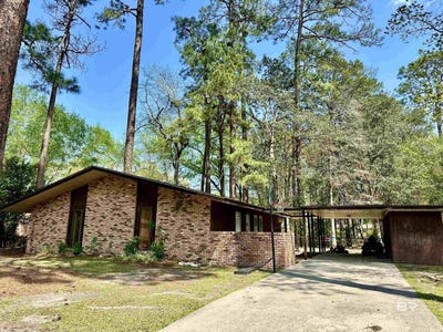 /international/us/1802-brookwood-drive-brewton-al-110098518208/