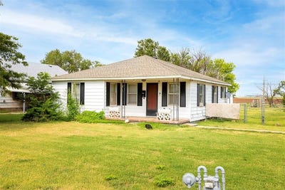 /international/us/307-n-symcox-street-cordell-ok-110101464238/