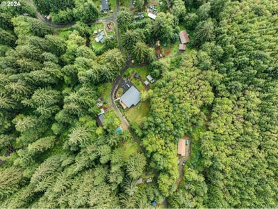 /international/us/10840-tillicum-loop-neskowin-or-110100968865/