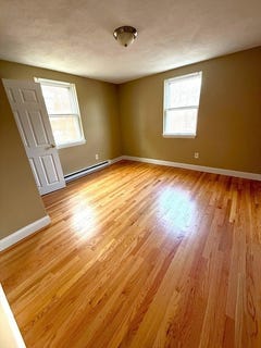 /international/us/435-essex-lynn-ma-110106923178/