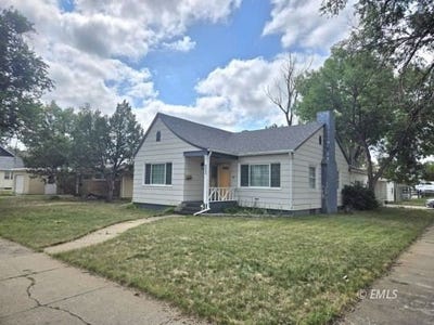 /international/us/1600-pearl-st-miles-city-mt-110101050644/