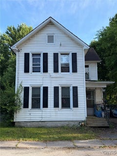 /international/us/812-bronson-street-watertown-ny-110108857924/