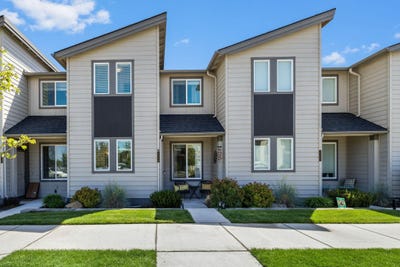 /international/us/2564-ne-purcell-boulevard-bend-or-110108395579/