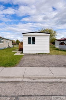 /international/us/275-w-oak-street-shelley-id-110107028074/