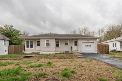 /international/us/709-broad-street-tarkio-mo-110107380325/