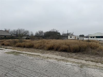 /international/us/n-texas-ave-lot-6-freer-tx-110105873965/