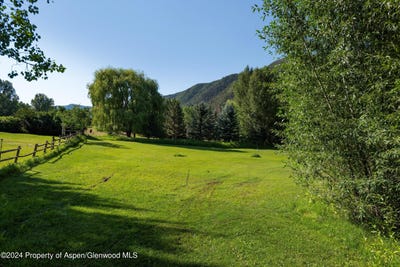 /international/us/22-bishop-drive-basalt-co-110105316115/