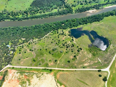 /international/us/13301-mitchell-bend-lot-8-court-granbury-tx-110097789060/