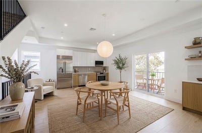 /international/us/5935-b-woodman-sherman-oaks-ca-110120455052/