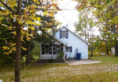 /international/us/2528-gardner-street-alger-mi-110110422754/