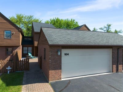 /international/us/104-patio-drive-endicott-ny-110108411022/