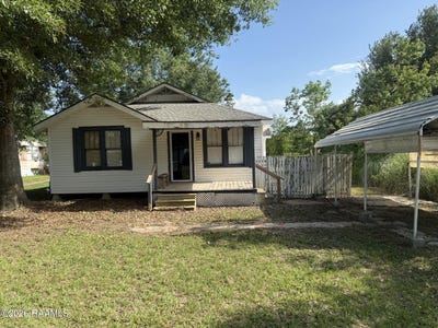 /international/us/1116-mulberry-street-ville-platte-la-110108208763/