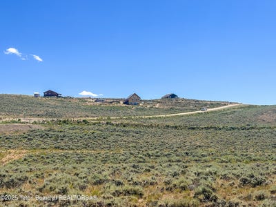 /international/us/lot-44-sauk-trail-boulder-wy-110100678441/