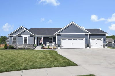/international/us/1200-buck-court-circleville-oh-110100462593/