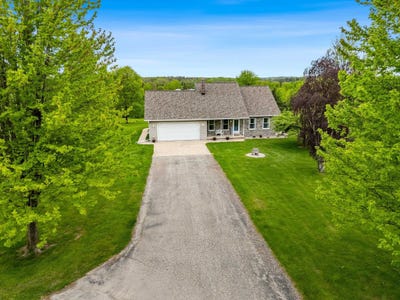 /international/us/n3270-state-rd-76-hortonville-wi-110099648792/
