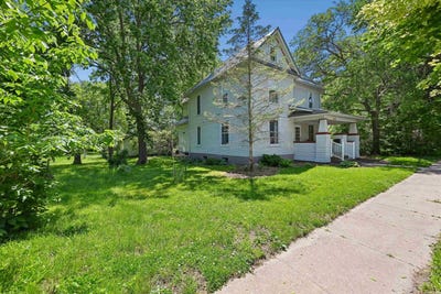 /international/us/208-se-4th-avenue-waverly-ia-110108349296/