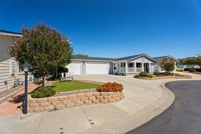 /international/us/2239-black-canyon-road-ramona-ca-110108660080/