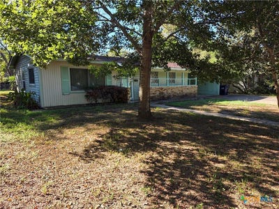 /international/us/403-hazel-rockdale-tx-110120418359/