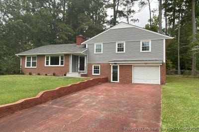 /international/us/132-e-sherwood-drive-havelock-nc-110101674393/