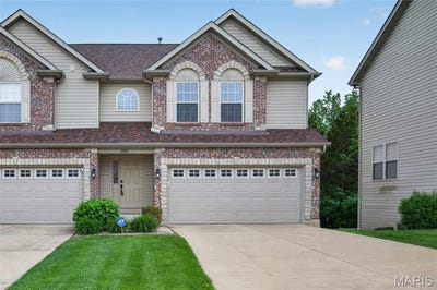 /international/us/208-prominence-lane-lake-st-louis-mo-110107986494/