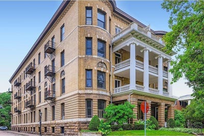 /international/us/442-summit-avenue-saint-paul-mn-110100505337/