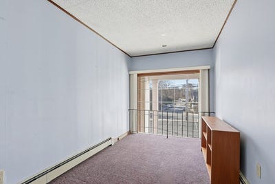 /international/us/35-41-w-main-st-georgetown-ma-110103625965/