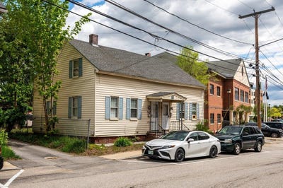 /international/us/33-35-st-thomas-dover-nh-110108010865/