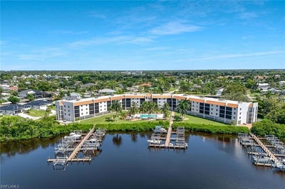 /international/us/226-3rd-st-bonita-springs-fl-110110366966/