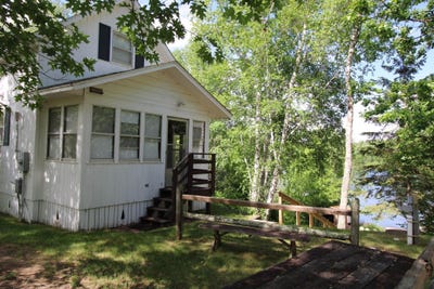 /international/us/18-pinehurst-trail-ne-fifty-lakes-mn-110108691202/