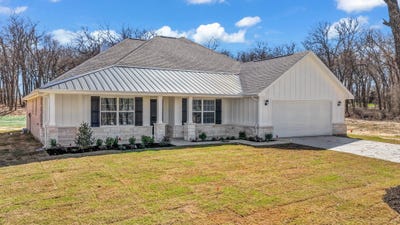 /international/us/139-sedona-creek-court-poolville-tx-110103597528/