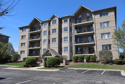 /international/us/14160-sheffield-drive-homer-glen-il-110107438964/