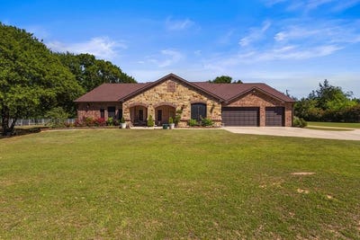 /international/us/17909-terrace-drive-kemp-tx-110110355687/