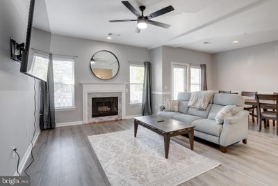/international/us/14304-rosy-lane-centreville-va-110108535107/