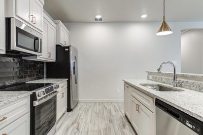 /international/us/1135-n-7th-street-wolfforth-tx-110108858308/