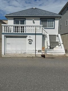 /international/us/69-illinois-street-long-beach-ny-110108196469/