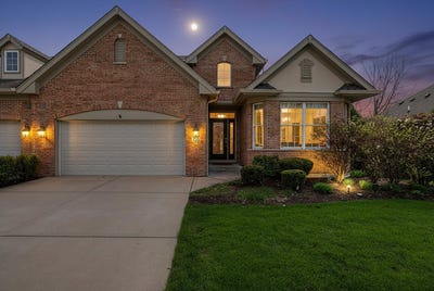 /international/us/735-woodglen-lane-lemont-il-110107477516/