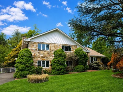 /international/us/827-wright-drive-maple-glen-pa-110108099503/
