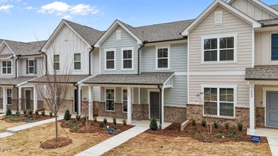 /international/us/202-fosterton-cottage-way-garner-nc-110106208962/