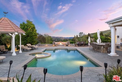 /international/us/1403-kingsboro-ct-westlake-village-ca-110107261221/