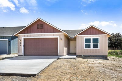 /international/us/324-packer-lane-homedale-id-110099479651/?lang=en
